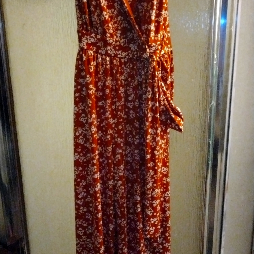 Cute comfy never worn romper